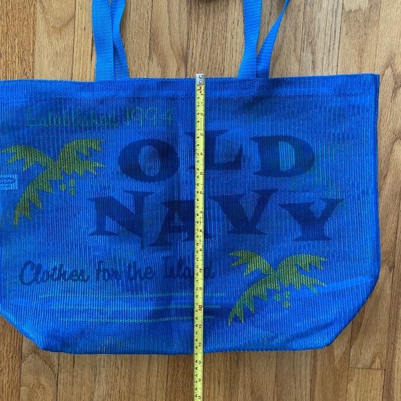 3/$10 Old Navy Blue Netted Beach Bag - Picture 6 of 6